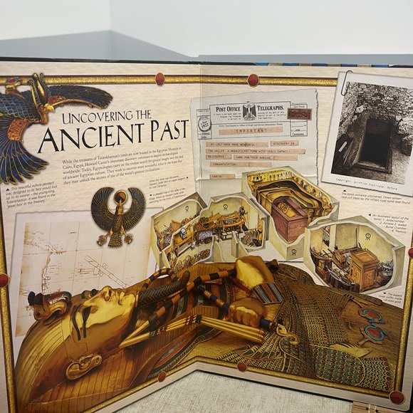 Tutankhamun Deluxe Jigsaw Puzzle Book - Picture 15 of 17